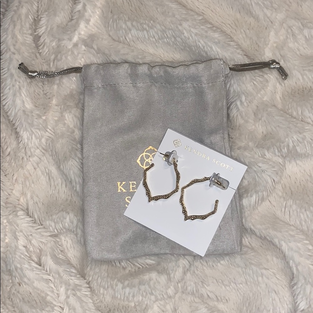 Kendra Scott Gold Sophia Drop Earrings